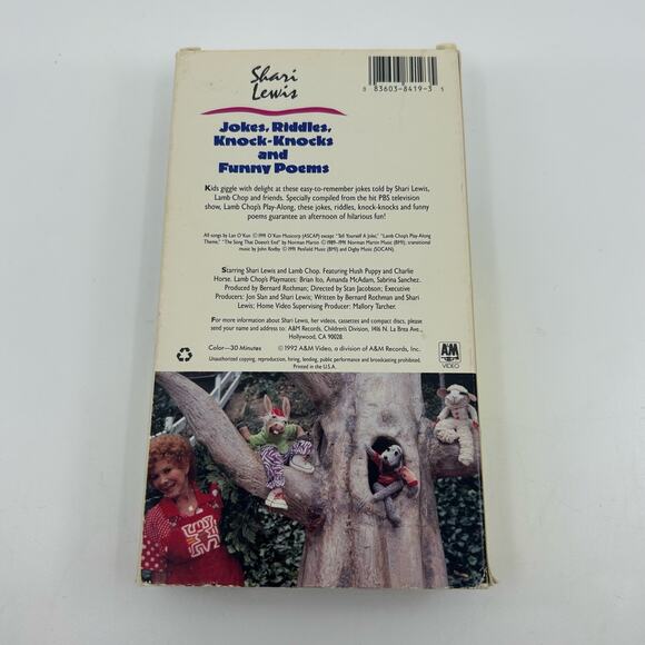 Lamb Chops "Play Along" Interactive VHS, 1992 A&M Video With Shari Lewis - Picture 2 of 5